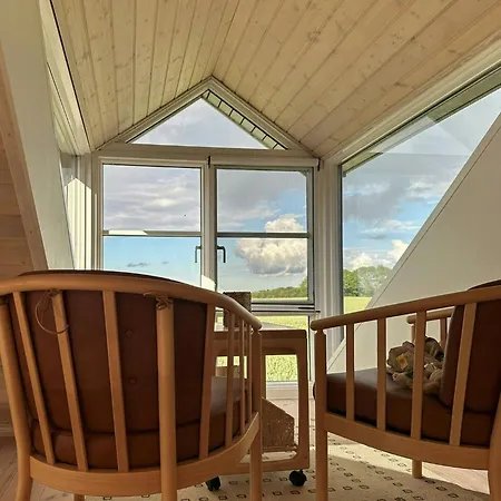 Dom wakacyjny House With Views And Near